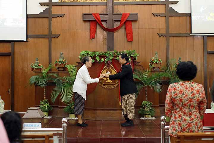 galeri, Riyaya Unduh-Unduh Tahun 2024 di GKJ Induk, gereja kristen jawa, gkj, gkj baki, gereja kristen jawa baki, baki, sukoharjo, gkj klasis sukoharjo, klasis sukoharjo, klasis, sinode gkj, sinode 